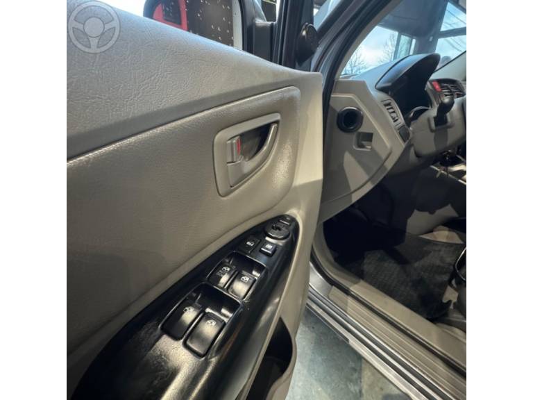 HYUNDAI - TUCSON 2.0 MPFI GLS 16V 143CV 2WD FLEX 4P AUTOMÁTICO - 2014/2015 - CINZA - R$ 63.900,00