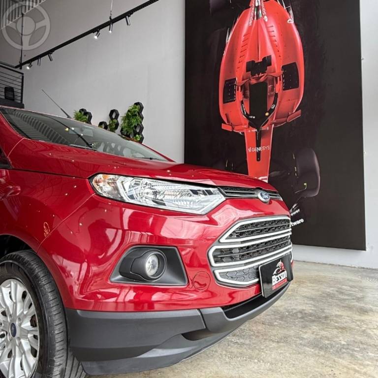 FORD - ECOSPORT 1.6 SE 16V FLEX 4P MANUAL - 2014/2015 - VERMELHA - R$ 62.500,00