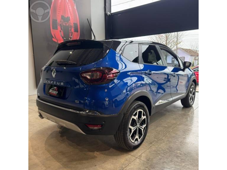 RENAULT - CAPTUR 1.3 ICONIC 16V TURBO FLEX 4P AUTOMÁTICO - 2021/2022 - AZUL - R$ 109.900,00