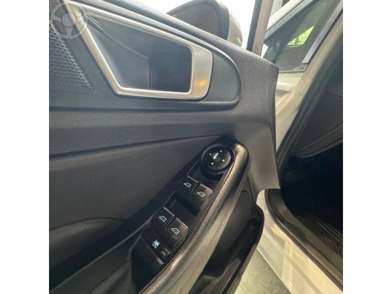 FORD - FIESTA 1.6 TITANIUM HATCH 16V FLEX 4P AUTOMÁTICO - 2014/2014 - BRANCA - R$ 47.900,00