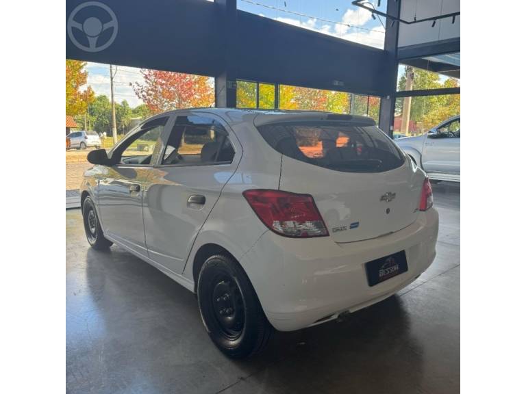 CHEVROLET - ONIX 1.0 MPFI JOY 8V FLEX 4P MANUAL - 2018/2018 - BRANCA - R$ 51.900,00