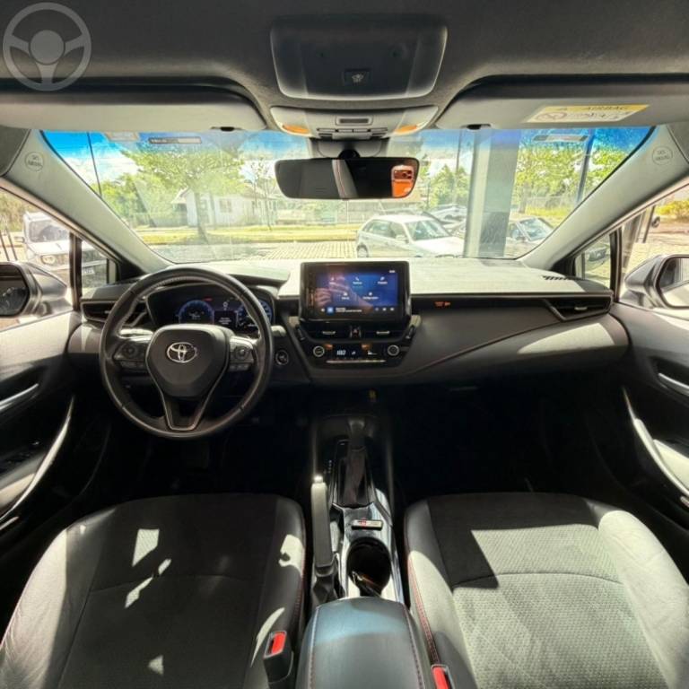 TOYOTA - COROLLA 2.0 GR SPORT 16V FLEX 4P AUTOMÁTICO - 2024/2024 - BRANCA - R$ 172.900,00