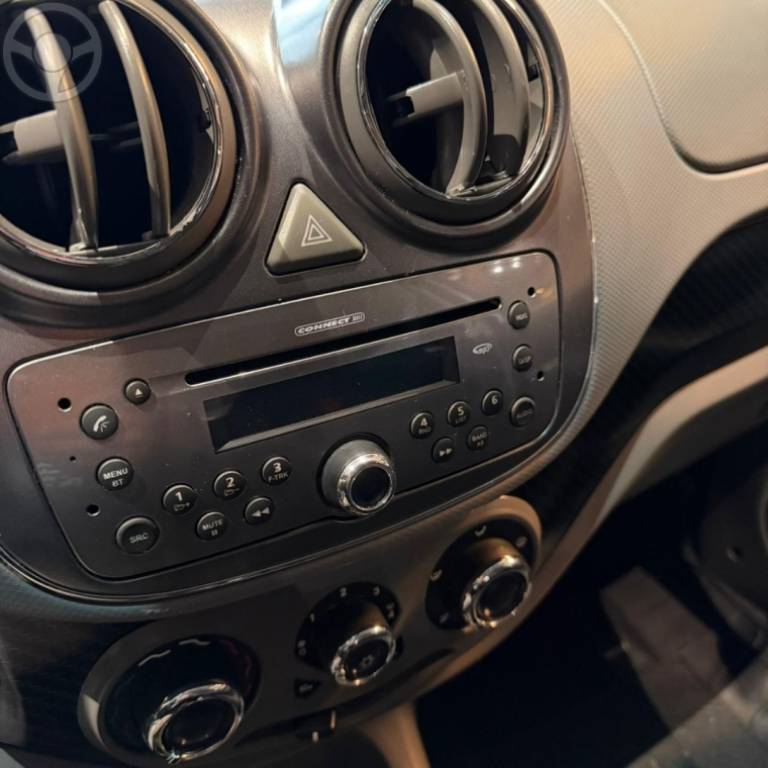 FIAT - PALIO 1.6 MPI SPORTING 16V FLEX 4P MANUAL - 2014/2015 - BRANCA - R$ 47.900,00