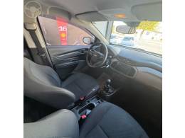 CHEVROLET - ONIX 1.0 MPFI JOY 8V FLEX 4P MANUAL - 2018/2018 - BRANCA - R$ 51.900,00