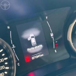 FIAT - TORO 1.8 16V EVO FLEX FREEDOM AUTOMÁTICO - 2018/2019 - BRANCA - R$ 95.900,00