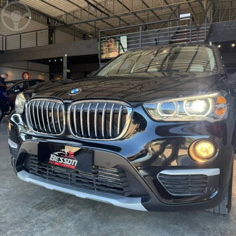 BMW - X1 2.0 16V TURBO ACTIVEFLEX SDRIVE20I X-LINE 4P AUTOMÁTICO - 2019/2019 - PRETA - R$ 137.900,00