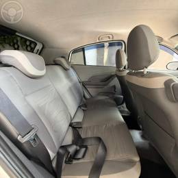 CHEVROLET - AGILE 1.4 MPFI LT 8V FLEX 4P MANUAL - 2012/2013 - BRANCA - R$ 36.900,00