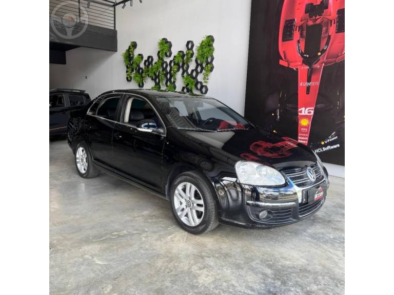 VOLKSWAGEN - JETTA 2.5 I 20V 4P TIPTRONIC - 2010/2010 - PRETA - R$ 45.900,00