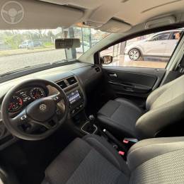 VOLKSWAGEN - FOX 1.6 MSI TOTAL FLEX CONNECT 4P MANUAL - 2021/2022 - BRANCA - R$ 75.900,00