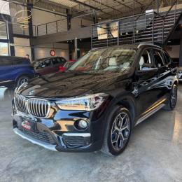 BMW - X1 2.0 16V TURBO ACTIVEFLEX SDRIVE20I X-LINE 4P AUTOMÁTICO - 2019/2019 - PRETA - R$ 137.900,00