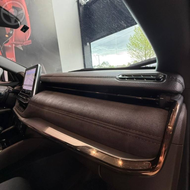 JEEP - COMMANDER 2.0 OVERLAND TD380 4X4 TURBO DIESEL 4P AUTOMÁTICO - 2022/2022 - BRANCA - R$ 199.900,00
