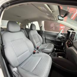 HYUNDAI - HB20S 1.0 COMFORT 12V FLEX 4P MANUAL - 2023/2024 - BRANCA - R$ 86.900,00