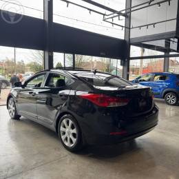 HYUNDAI - ELANTRA 1.8 GLS 16V 4P AUTOMÁTICO - 2012/2013 - PRETA - R$ 69.900,00