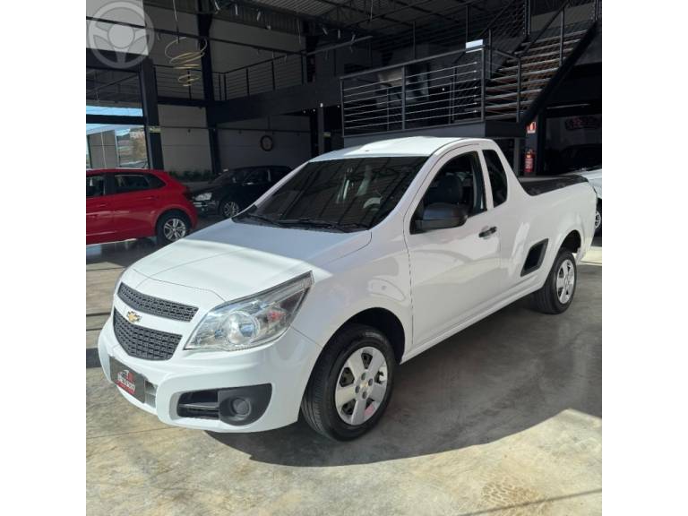 CHEVROLET - MONTANA 1.4 MPFI LS CS 8V FLEX 2P MANUAL - 2014/2015 - BRANCA - R$ 53.900,00