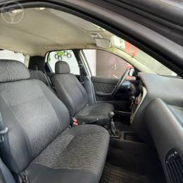 FIAT - PALIO 1.0 MPI FIRE ECONOMY 8V FLEX 4P MANUAL - 2012/2013 - BRANCA - R$ 33.900,00