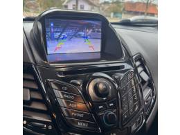 FORD - FIESTA 1.6 TITANIUM HATCH 16V FLEX 4P AUTOMÁTICO - 2014/2014 - BRANCA - R$ 47.900,00