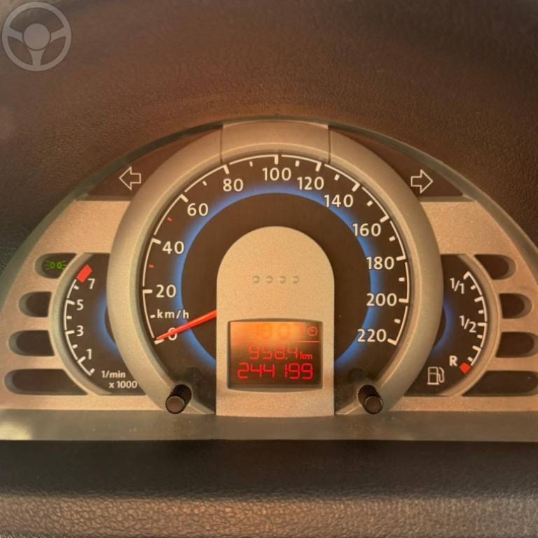 VOLKSWAGEN - GOL 1.6 MI POWER 8V FLEX 4P MANUAL G.IV - 2007/2008 - PRATA - R$ 31.900,00