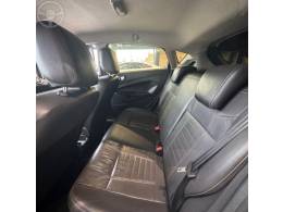 FORD - FIESTA 1.6 TITANIUM HATCH 16V FLEX 4P AUTOMÁTICO - 2014/2014 - BRANCA - R$ 47.900,00