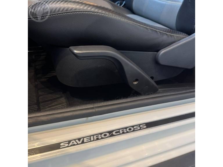VOLKSWAGEN - SAVEIRO 1.6 CROSS CD 16V FLEX 2P MANUAL - 2017/2018 - BRANCA - R$ 86.900,00