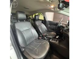 FORD - FIESTA 1.6 TITANIUM HATCH 16V FLEX 4P AUTOMÁTICO - 2014/2014 - BRANCA - R$ 47.900,00