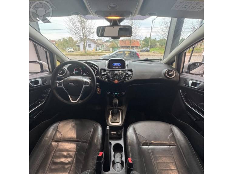 FORD - FIESTA 1.6 TITANIUM HATCH 16V FLEX 4P AUTOMÁTICO - 2014/2014 - BRANCA - R$ 47.900,00