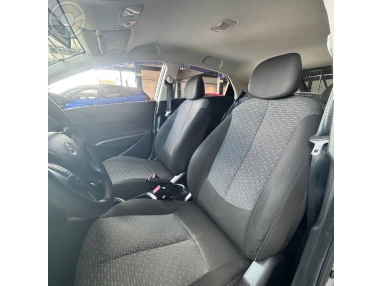 HYUNDAI - HB20 1.0 COMFORT 12V FLEX 4P MANUAL - 2017/2017 - PRATA - R$ 53.900,00