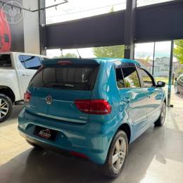 VOLKSWAGEN - FOX 1.6 MSI COMFORTLINE 8V FLEX 4P MANUAL - 2015/2015 - AZUL - R$ 47.900,00