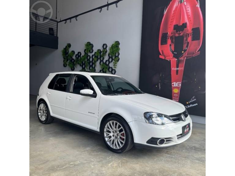 VOLKSWAGEN - GOLF 2.0 MI SPORTLINE LIMITED EDITION 8V FLEX 4P AUTOMÁTICO - 2013/2014 - BRANCA - R$ 67.900,00