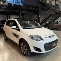 FIAT - PALIO 1.6 MPI SPORTING 16V FLEX 4P MANUAL - 2014/2015 - BRANCA - R$ 47.900,00