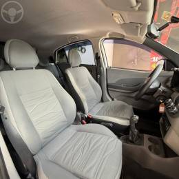 CHEVROLET - AGILE 1.4 MPFI LT 8V FLEX 4P MANUAL - 2012/2013 - BRANCA - R$ 36.900,00