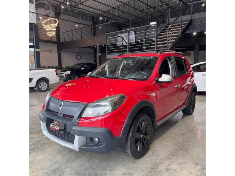 RENAULT - SANDERO 1.6 STEPWAY 16V FLEX 4P MANUAL - 2011/2012 - VERMELHA - R$ 41.900,00