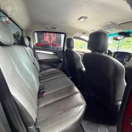 CHEVROLET - S10 2.5 LTZ 4X4 CD 16V FLEX 4P MANUAL - 2016/2017 - VERMELHA - R$ 135.900,00