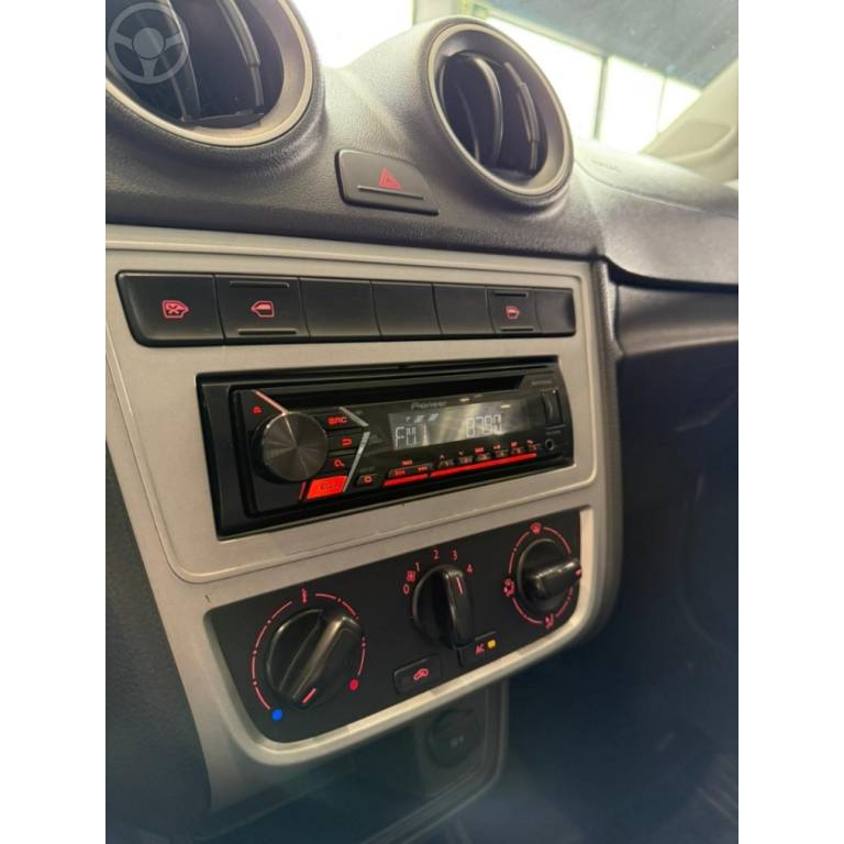 VOLKSWAGEN - GOL 1.0 MI CITY 8V FLEX 4P MANUAL - 2014/2015 - BRANCA - R$ 43.900,00