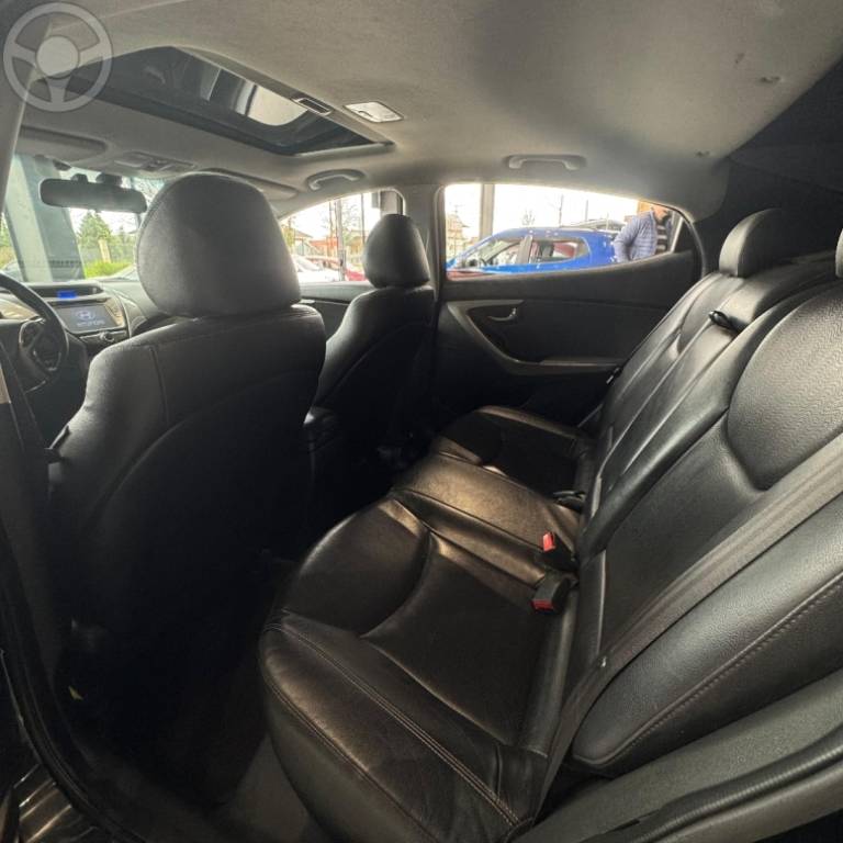 HYUNDAI - ELANTRA 1.8 GLS 16V 4P AUTOMÁTICO - 2012/2013 - PRETA - R$ 69.900,00