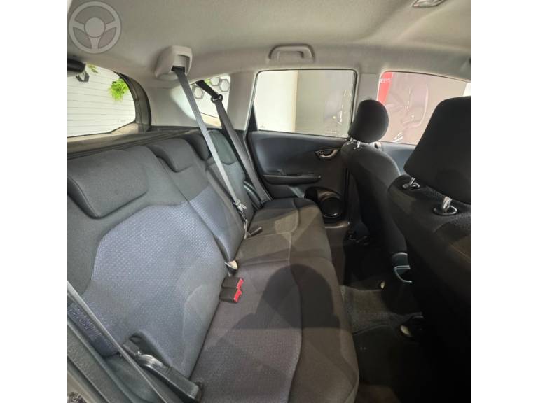 HONDA - FIT 1.4 LX 16V FLEX 4P AUTOMÁTICO - 2010/2011 - CINZA - R$ 47.900,00