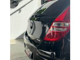 HYUNDAI - I30 2.0 MPI 16V 4P MANUAL - 2011/2012 - PRETA - R$ 46.900,00