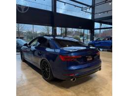 AUDI - A4 2.0 TFSI LAUNCH EDITION 4P S TRONIC - 2015/2016 - AZUL - R$ 119.900,00