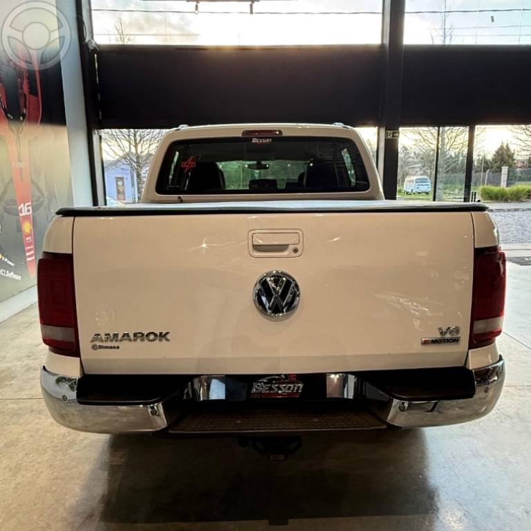 VOLKSWAGEN - AMAROK 3.0 V6 TDI HIGHLINE CD DIESEL 4MOTION AUTOMÁTICO - 2018/2019 - BRANCA - R$ 156.900,00