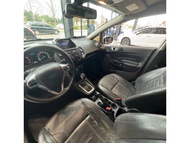 FORD - FIESTA 1.6 TITANIUM HATCH 16V FLEX 4P AUTOMÁTICO - 2014/2014 - BRANCA - R$ 47.900,00