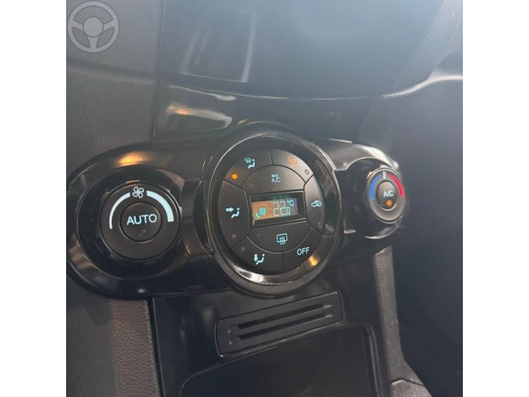 FORD - FIESTA 1.6 TITANIUM HATCH 16V FLEX 4P AUTOMÁTICO - 2014/2014 - BRANCA - R$ 47.900,00