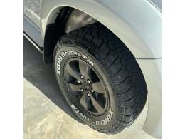 TOYOTA - HILUX 2.7 SRV 4X4 CD 16V FLEX 4P AUTOMÁTICO - 2014/2014 - PRATA - R$ 125.000,00