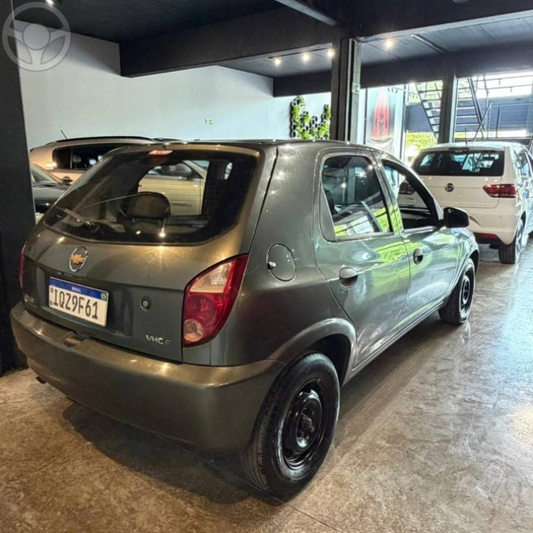 CHEVROLET - CELTA 1.0 MPFI VHCE SPIRIT 8V FLEX 4P MANUAL - 2010/2011 - VERDE - R$ 31.500,00