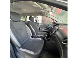 RENAULT - CAPTUR 1.6 16V FLEX ZEN AUTOMÁTICO - 2017/2018 - PRATA - R$ 79.900,00