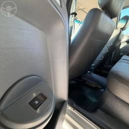 VOLKSWAGEN - GOL 1.6 MI POWER 8V FLEX 4P MANUAL G.IV - 2007/2008 - PRATA - R$ 31.900,00