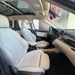 BMW - X1 2.0 16V TURBO ACTIVEFLEX SDRIVE20I X-LINE 4P AUTOMÁTICO - 2019/2019 - PRETA - R$ 137.900,00