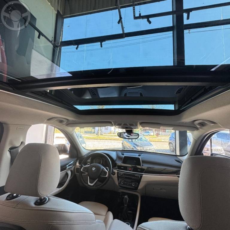 BMW - X1 2.0 16V TURBO ACTIVEFLEX SDRIVE20I X-LINE 4P AUTOMÁTICO - 2019/2019 - PRETA - R$ 137.900,00