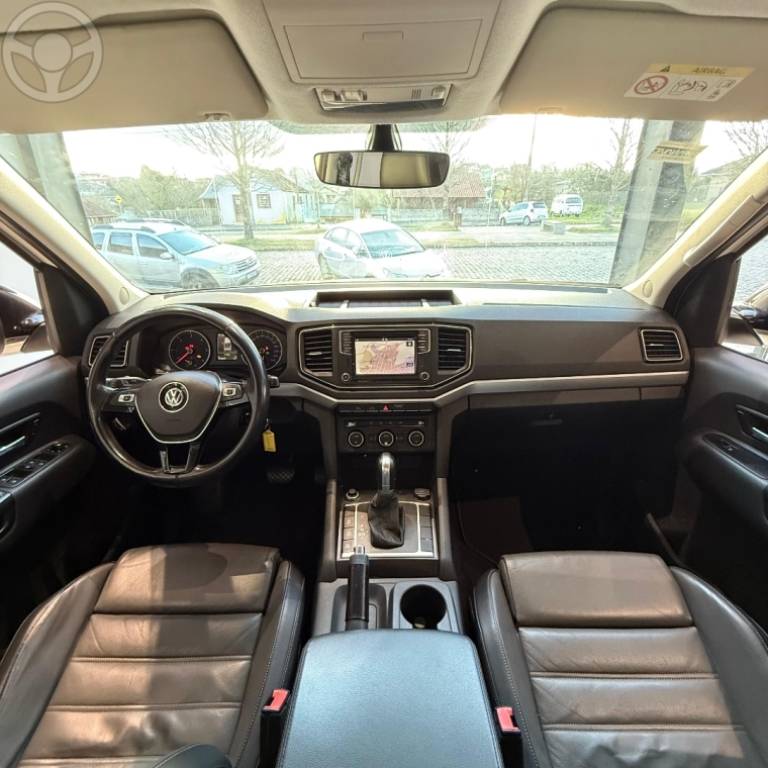 VOLKSWAGEN - AMAROK 3.0 V6 TDI HIGHLINE CD DIESEL 4MOTION AUTOMÁTICO - 2018/2019 - BRANCA - R$ 156.900,00
