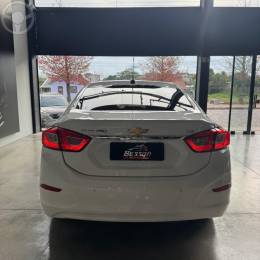 CHEVROLET - CRUZE 1.4 TURBO LTZ 16V FLEX 4P AUTOMÁTICO - 2017/2018 - BRANCA - R$ 91.900,00