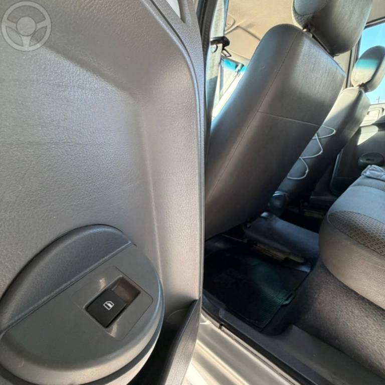 VOLKSWAGEN - GOL 1.6 MI POWER 8V FLEX 4P MANUAL G.IV - 2007/2008 - PRATA - R$ 31.900,00