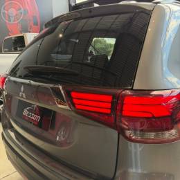 MITSUBISHI - OUTLANDER 2.0 16V 4P AUTOMÁTICO - 2015/2016 - CINZA - R$ 91.900,00